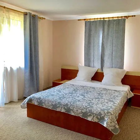 Pensiunea Karelia Гостевой дом 3*